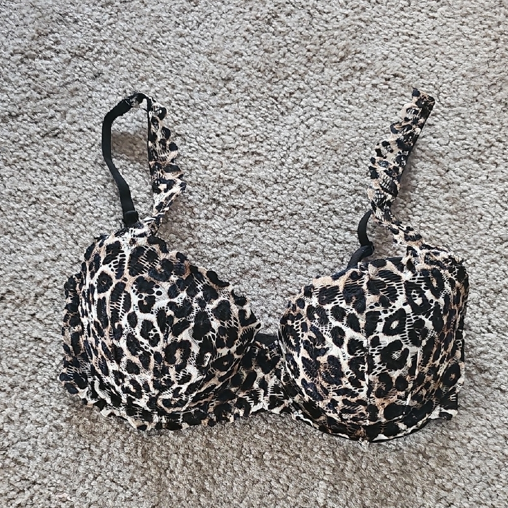Victoria's Secret Leopard Print Push Up Bra 32D